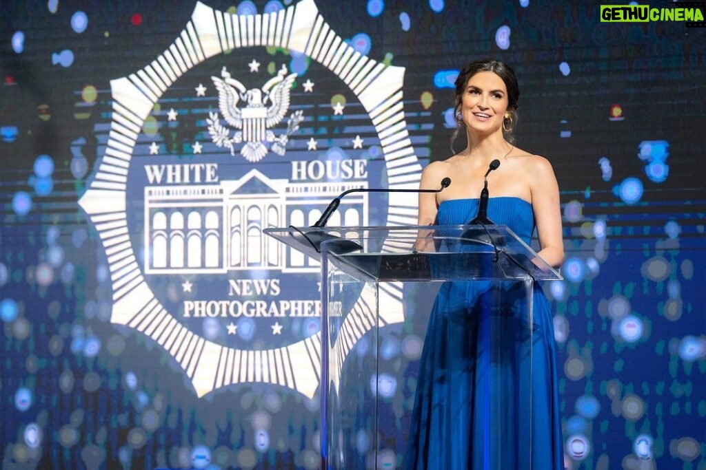 Kaitlan Collins Instagram - I was truly honored to host the White House News Photographers Association’s annual dinner last night. As everyone who’s covered the White House knows, it’s often their pictures and videos that tell the story — sometimes more powerfully than any report could. These photojournalists taught me how to cover the beat, and I was grateful to return the favor last night by honoring them. Plus, they’re responsible for like, half of my Instagram photos. Right, @nytmills? 😉 (📷: @dswartz)