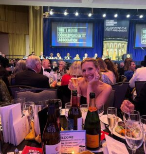 Kaitlan Collins Instagram - WHCD ILYSM. (📷: award-winning @nytmills)