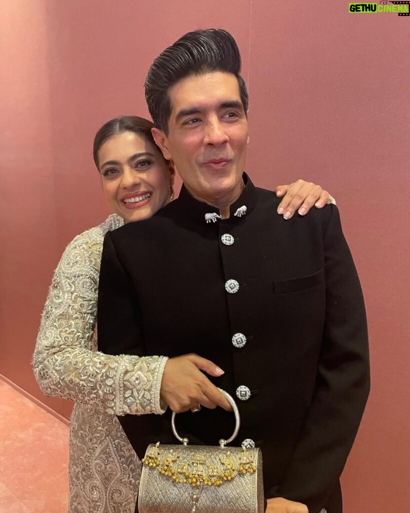 Kajol Instagram - Happy happy birthday to my always super dapper dressed friend @manishmalhotra05 . Who somehow even while going ahead and achieving all these wonderful things in his life remained the same through it all. Like literally 🤔😜 😘❤️