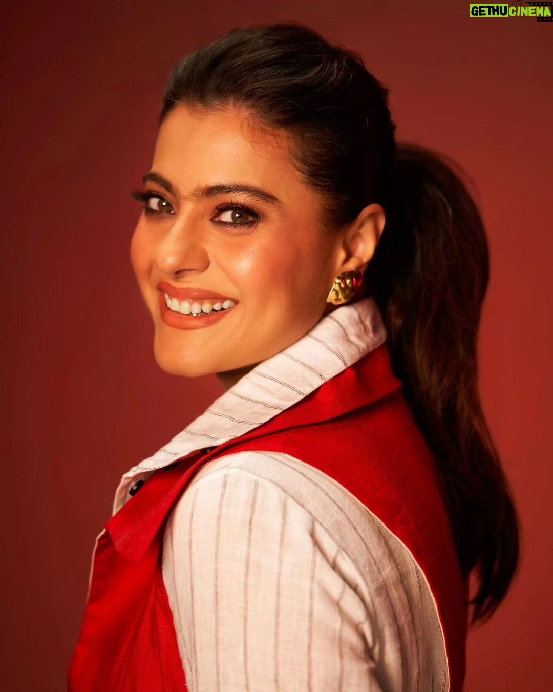 Kajol Instagram - More like Red riding hood with an attitude than Christmas but at least itโs RED ! ๐ Wishing u all a very #merrychristmas lots of peace and joy with a touch of sarcasm and just a tiny dot of drama/adventure.. thatโs life! ๐๐