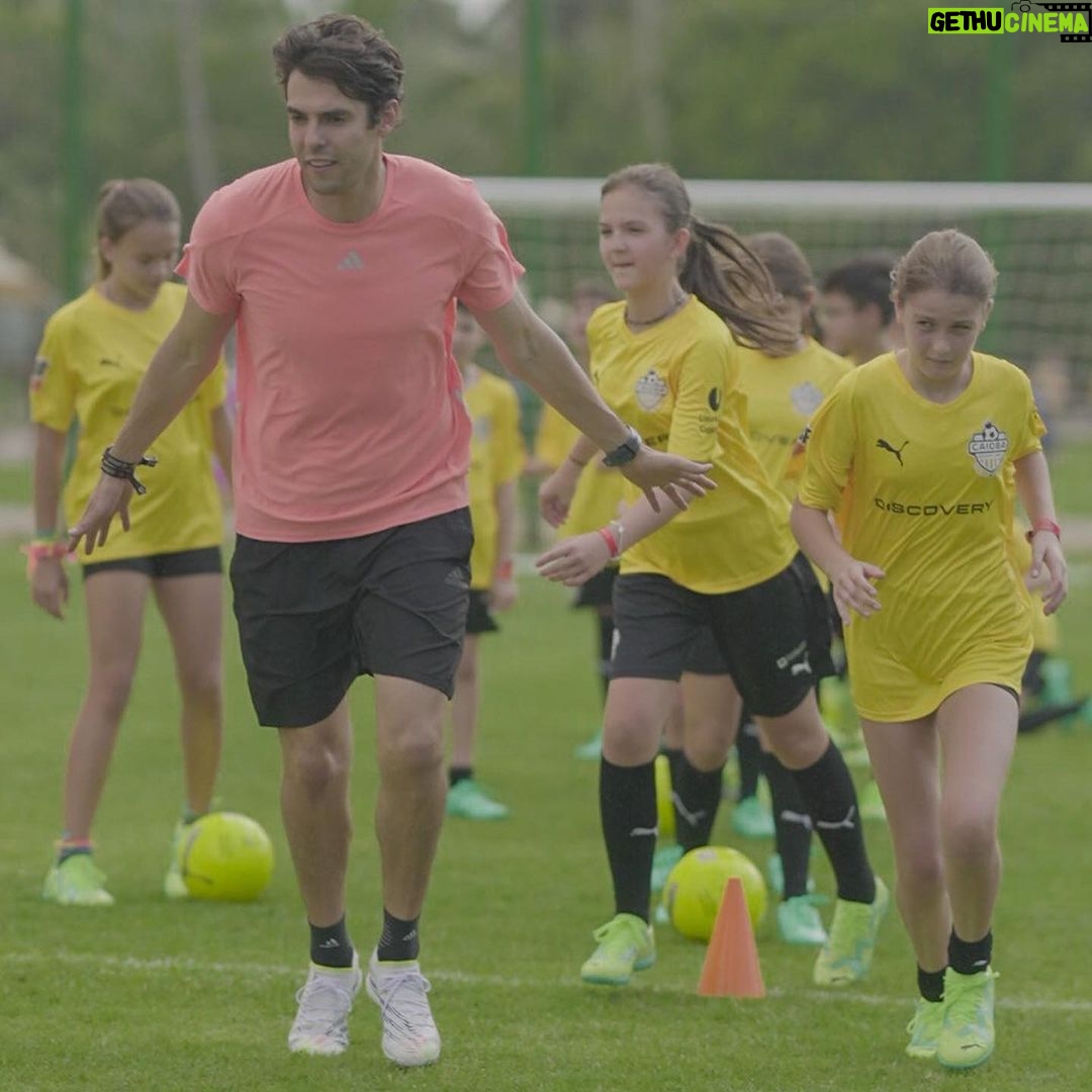 Kaká Instagram - Família, futebol e amigos @caiobasoccercamp ⚽️❤️ Hotel Transamérica Ilha Comandatuba
