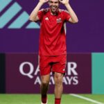 Kaká Instagram - Football for me has always been about love and joy. Love of our beautiful game, and the pure joy of belonging to something that’s greater than me because it can only be the size of all the people it brings together. This thrilling final match has been the best possible finale for this amazing dream the whole world dreamt united for the last month. Thank you @fifawordcup, and congratulations to @leomessi, @afaseleccion, @k.mbappe, and @equipedefrance for one of the greatest matches ever played. Thank you, Qatar, for an unforgettable experience! And, especially, thank you to all the fans for the unrelenting passion and energy we felt throughout the last 30 days. I’ve also had a journey of my own, playing a new, challenging role meeting old (and new) friends and football legends to discuss my favorite subject. I hope you guys enjoyed it as much as I did! I’m blessed to have shared this experience with my son Luca and my brother and ever-present friend @di6ao , thank you for your love and support. To my beloved Seleção Brasileira, the road to 2026 has already started and I’m already excited to see what comes next… Let’s go! #FootballUnitesTheWorld #FIFAWorldCup . . . O futebol para mim sempre foi sobre amor e alegria. Amor por esse lindo esporte, e a alegria de pertencer a algo que é maior do que eu porque só pode ser do tamanho de todas as pessoas que reúne. A decisão emocionante desta Copa foi o melhor final possível para este sonho incrível que o mundo inteiro sonhou unido no último mês. Obrigado @fifawordCup e parabéns a @leomessi, @afaseleccion, @k.mbappe e @equipedefrance por uma das melhores partidas já disputadas. Obrigado, Catar, por uma experiência inesquecível! E, especialmente, obrigado a todos os fãs pela paixão e energia implacáveis ​​que sentimos ao longo dos últimos 30 dias. Também fiz minha própria jornada, desempenhando um papel novo e desafiador, encontrando velhos (e novos) amigos e lendas do futebol para falar do meu assunto favorito. Espero que tenham gostado tanto quanto eu!