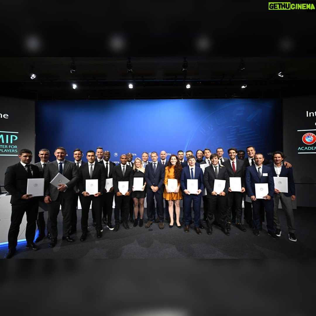 Kakรก Instagram - UEFA Master for International Players - MIP โ
What a journey! Never stop learning ๐จ๐ปโ๐ Thank you, @uefa_official , and all my professors and fellow students. Iโm proud to become Alumni #uefamip #uefa Uefa Headquarters