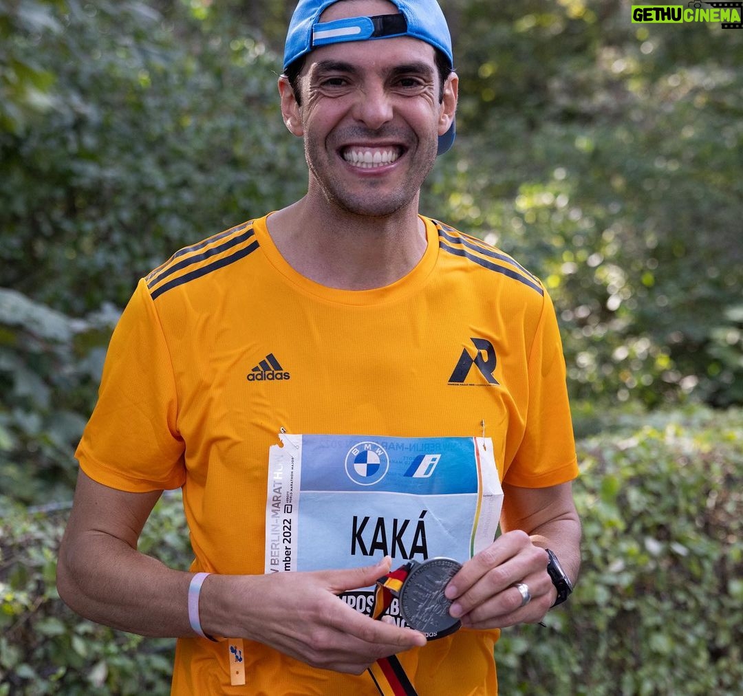 Kaká Instagram - Amazing, Berlin!!! What a great atmosphere during the all 42KM. Very proud of becoming a #BerlinLegend. A big thank you to all the runners, the fans, and my partners @adidasrunning @adidasbrasil @mprassessoria @berlinmarathon