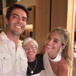 Kaká Instagram - Feliz 2024 ⭐️ Que seja um ano cheio da presença do Senhor!