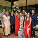 Kaká Instagram - Um natal de alegria e muito amor! Que o espírito de Deus esteja vivo em nós! Feliz natal da nossa família para a sua! ❤️