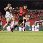 Kaká Instagram - Um reencontro de emoções! Foi um dia de muitas comemorações individuais e coletivas que tive o prazer de fazer parte. Voltei a jogar no Morumbi, diante do torcedor tricolor, vestindo duas camisas que tenho muitas recordações e gratidão, joguei ao lado de tantas lendas do futebol e com meus amigos e familiares ao meu lado. Foi emocionante! Obrigado @saopaulofc e @acmilan . Obrigado aos torcedores que prestigiaram e encantaram este dia! 📸: Rubens Chiri / São Paulo FC / Ac Milan // Una ritrovo di emozioni! Ieri è stato un giorno di celebrazioni individuali e collettive e sono felice di averne fatto parte. Sono tornato a giocare allo stadio Morumbi, davanti ai tifosi tricolor, indossando due maglie a cui mi legano moltissimi ricordi e tanta gratitudine, ho giocato insieme a tante leggende del calcio davanti alla mia famiglia e ai miei amici. È stata un’emozione incredibile. Obrigado @saopaulofc e grazie @acmilan . E grazie a tutti i tifosi che hanno reso magico questo giorno. 📸: Rubens Chiri / São Paulo FC / Ac Milan Estádio do Morumbi