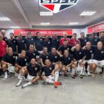 Kaká Instagram - Um reencontro de emoções! Foi um dia de muitas comemorações individuais e coletivas que tive o prazer de fazer parte. Voltei a jogar no Morumbi, diante do torcedor tricolor, vestindo duas camisas que tenho muitas recordações e gratidão, joguei ao lado de tantas lendas do futebol e com meus amigos e familiares ao meu lado. Foi emocionante! Obrigado @saopaulofc e @acmilan . Obrigado aos torcedores que prestigiaram e encantaram este dia! 📸: Rubens Chiri / São Paulo FC / Ac Milan // Una ritrovo di emozioni! Ieri è stato un giorno di celebrazioni individuali e collettive e sono felice di averne fatto parte. Sono tornato a giocare allo stadio Morumbi, davanti ai tifosi tricolor, indossando due maglie a cui mi legano moltissimi ricordi e tanta gratitudine, ho giocato insieme a tante leggende del calcio davanti alla mia famiglia e ai miei amici. È stata un’emozione incredibile. Obrigado @saopaulofc e grazie @acmilan . E grazie a tutti i tifosi che hanno reso magico questo giorno. 📸: Rubens Chiri / São Paulo FC / Ac Milan Estádio do Morumbi
