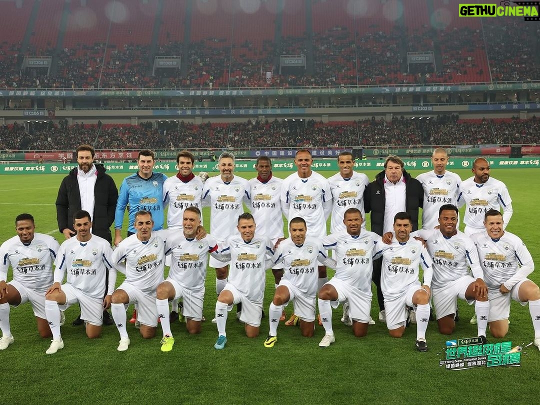 Kaká Instagram - Another wonderful time in China. It is always great to be among great champions of the football world. Share the pitch with friends always gives me a lot of joy. Thank you to the fans for the love, caring and support ⚽️❤️