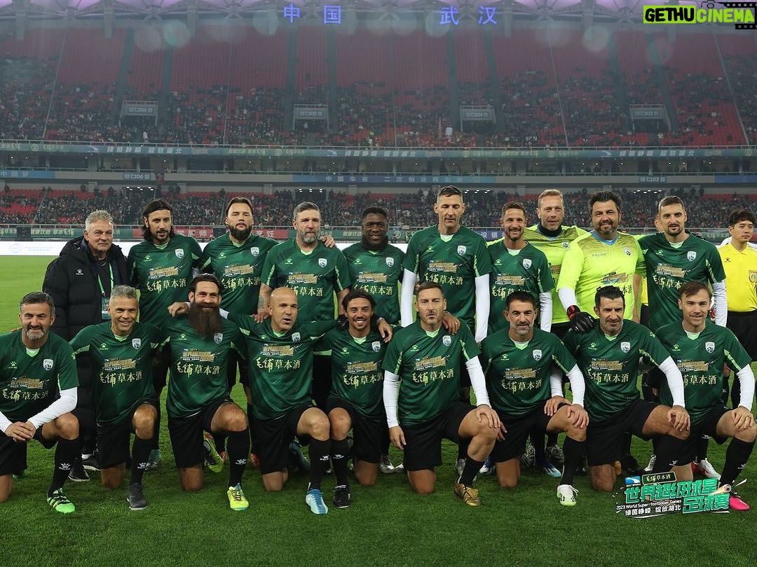 Kaká Instagram - Another wonderful time in China. It is always great to be among great champions of the football world. Share the pitch with friends always gives me a lot of joy. Thank you to the fans for the love, caring and support ⚽️❤️