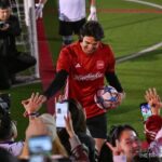 Kaká Instagram - My Chinese fans, I'm glad to spend this beautiful night with all of you, I got the perfect welcome! Back to the pitch, I heard your voice, saw your collections and felt everyone's love. Thanks for caring and support, I will never forget this night! See you next time！