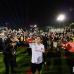Kaká Instagram - My Chinese fans, I'm glad to spend this beautiful night with all of you, I got the perfect welcome! Back to the pitch, I heard your voice, saw your collections and felt everyone's love. Thanks for caring and support, I will never forget this night! See you next time！