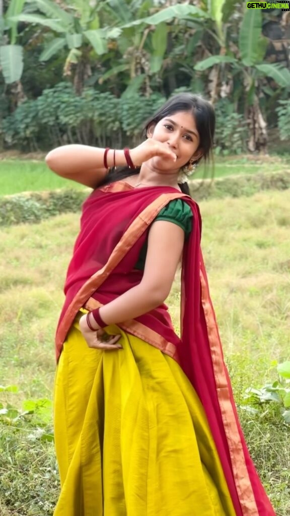 Kalyani Anil Instagram - Oooooo♥️ 📸 @deepthi8934 😘 #dance #dancechallenge #trendingdances #reelkarofeelkaro #reelitfeelit #viral #trendingreels #tamilsong Trivandrum, India