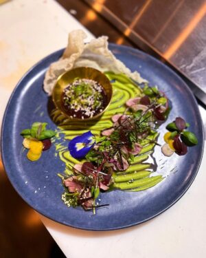 Kamila Rundusová Instagram - This is our catch of the day. Help me to choose the presentation. 1, 2 or 3?😋

It’s wild tuna caught by my husband @robiczech , which I turned into Japanese style tuna tataki. Served with purée made of green peas, avocado and wasabi, with hibiscus ponzu sauce and rice crackers.

🌿Good news for plant based people is that we serve this dish also with our homemade fermented tempeh made of red beans which is super delicious! I personally love it so much! Tempeh tataki is my new favorite thing on the menu.

RECIPE FOR THE GREEN PURÉE
Try to make the purée at home, it’s awesome! In a blender blend about 250g defrosted green peas, 1 ripe avocado, 50ml of coconut milk and season with wasabi, lime juice and salt accordint to your tastebuds. Amazing💚💚💚

See you tonight at @___mycelium___