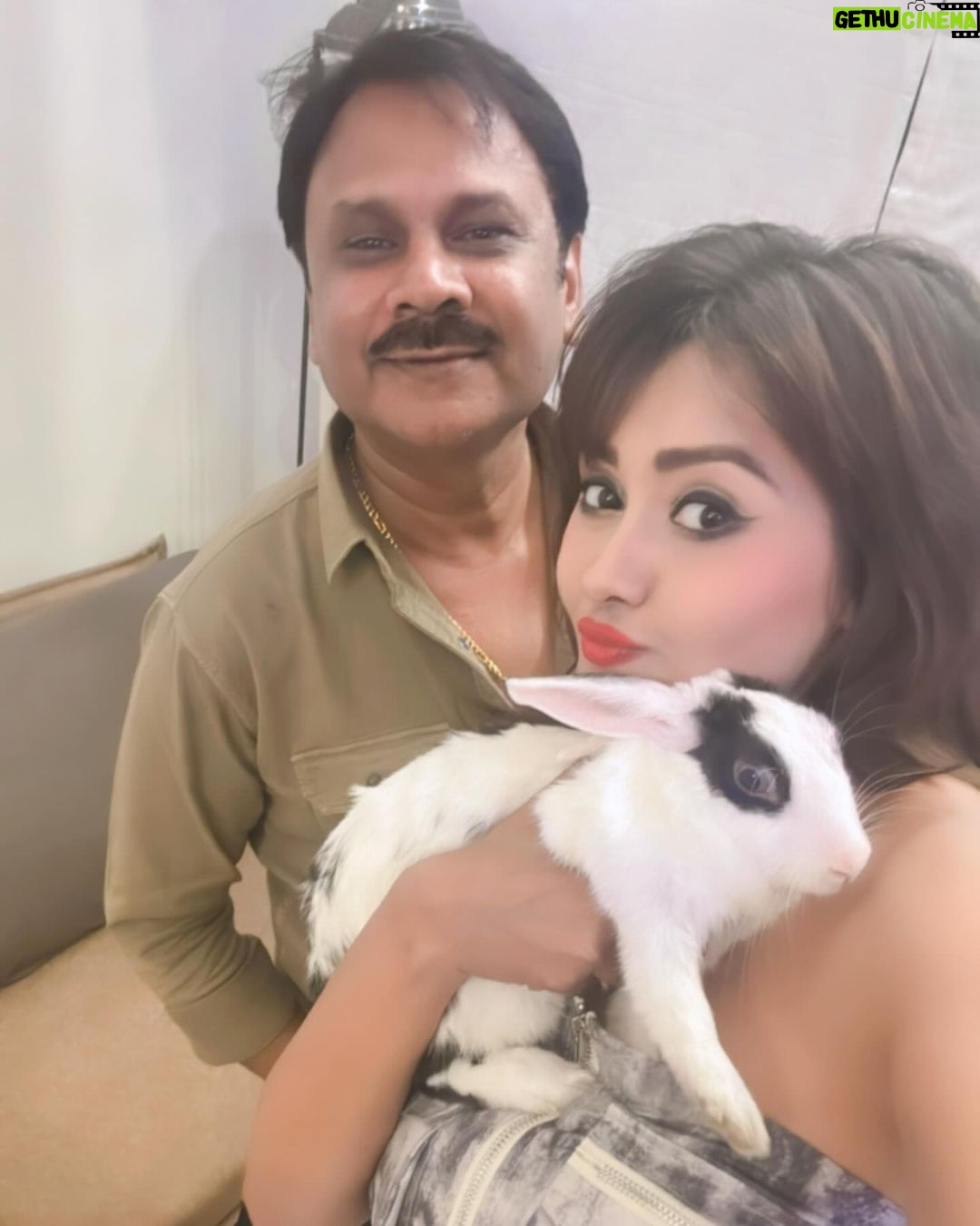 Kanchi Singh Instagram - Saal ka pehla din… @rp.singh01 ‘s birthday… love you papa… blessed to be your daughter #famjam #2024