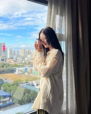 Kang Na-ru Instagram - Naru Camera📸