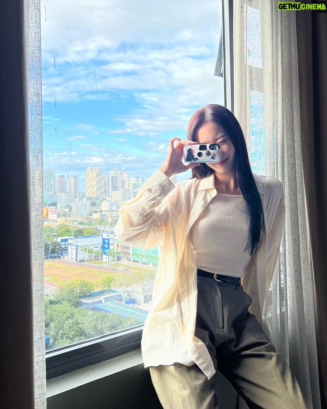 Kang Na-ru - 1.1K Likes - Naru Camera📸