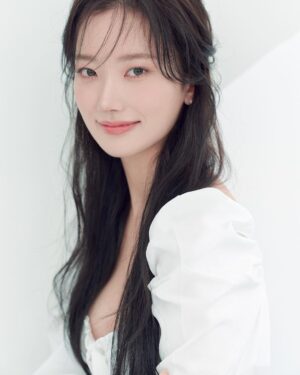 Kang Na-ru Instagram - 🕊️🤍