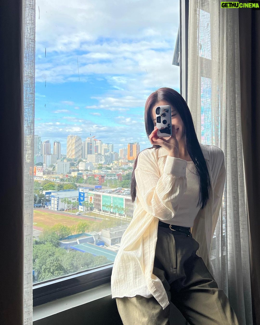 Kang Na-ru - 1.1K Likes - Naru Camera📸