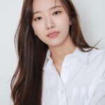Kang Na-ru Instagram - #2023 넘치지도 부족하지도 않게, 내가 스스로 만족하는 2023년이 되기를🙏🏻
