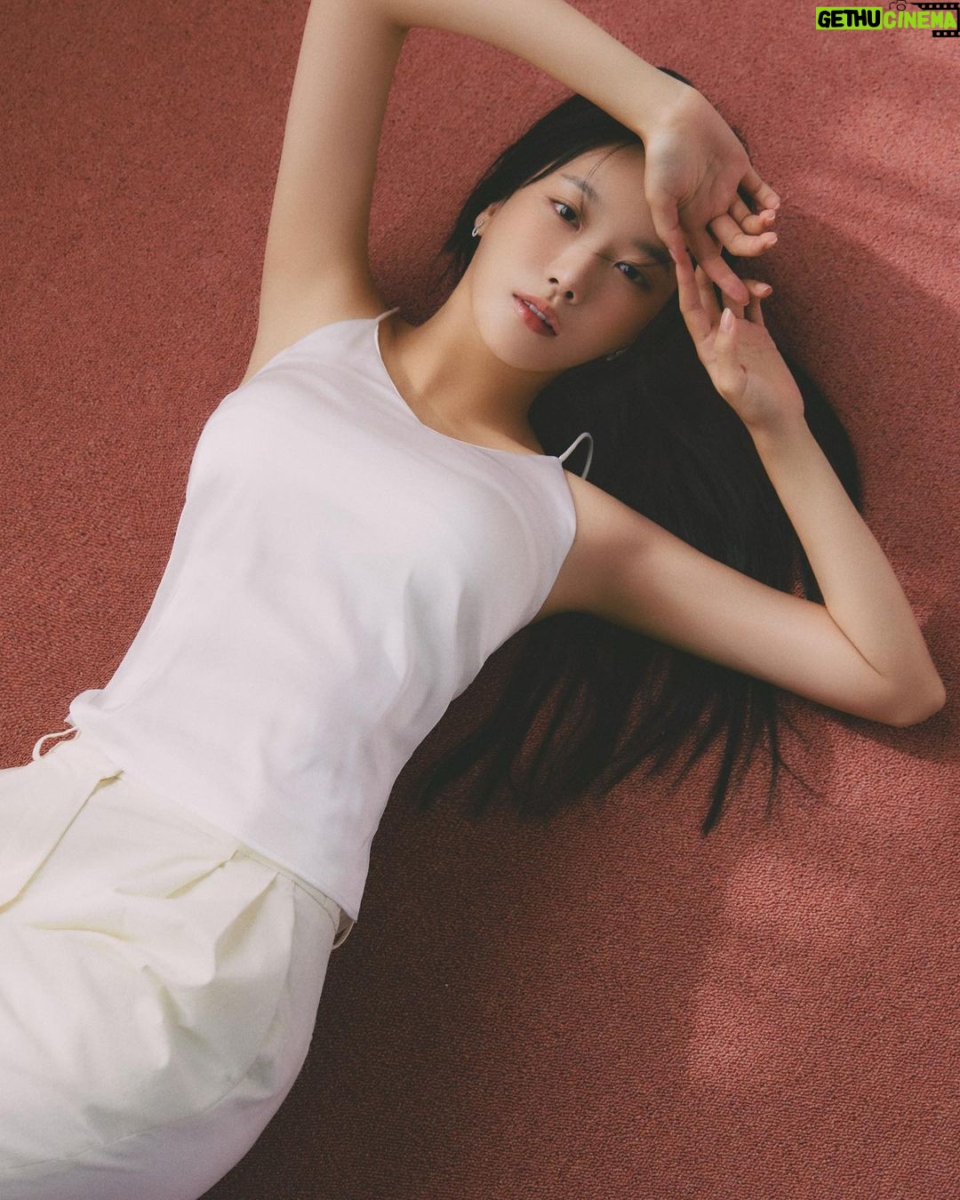Kang Na-ru - 523 Likes - 나른 나루😴