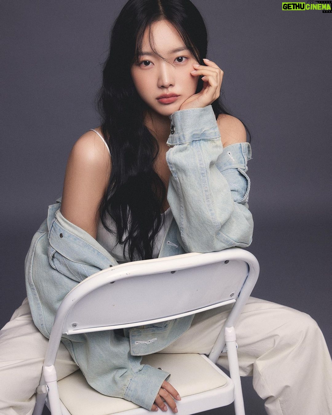 Kang Na-ru - 1.2K Likes - 감기 조심하세요🤧