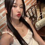 Kang Na-ru Instagram - 맨날 트레이닝복에 쌩얼로 만나다가,,🤍🫶🤍