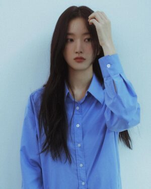 Kang Na-ru Instagram - 👔