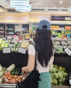 Kang Na-ru Instagram - 두리안 최애😬