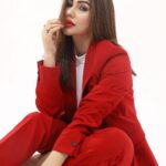 Kangna Sharma Instagram – I say if I am beautiful.
I say if I’m strong.
You will not determine my story- I will 🫶