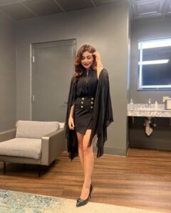 Kangna Sharma Instagram - Black lover ❤️ @kamli_fashion