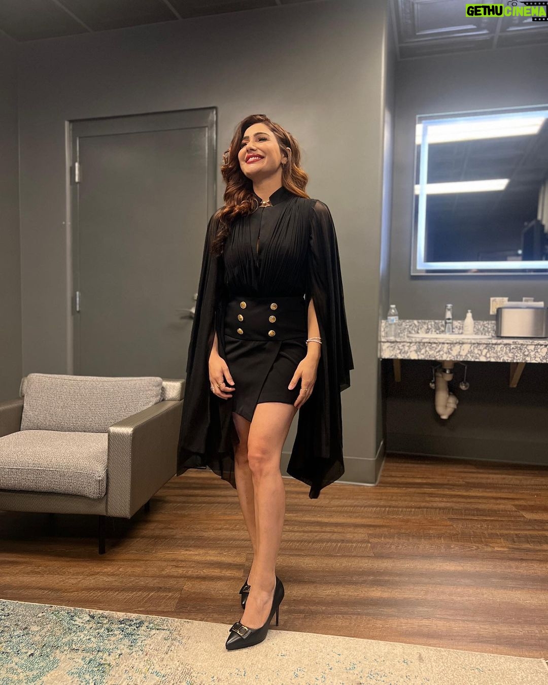 Kangna Sharma Instagram - Black lover ❤️ @kamli_fashion