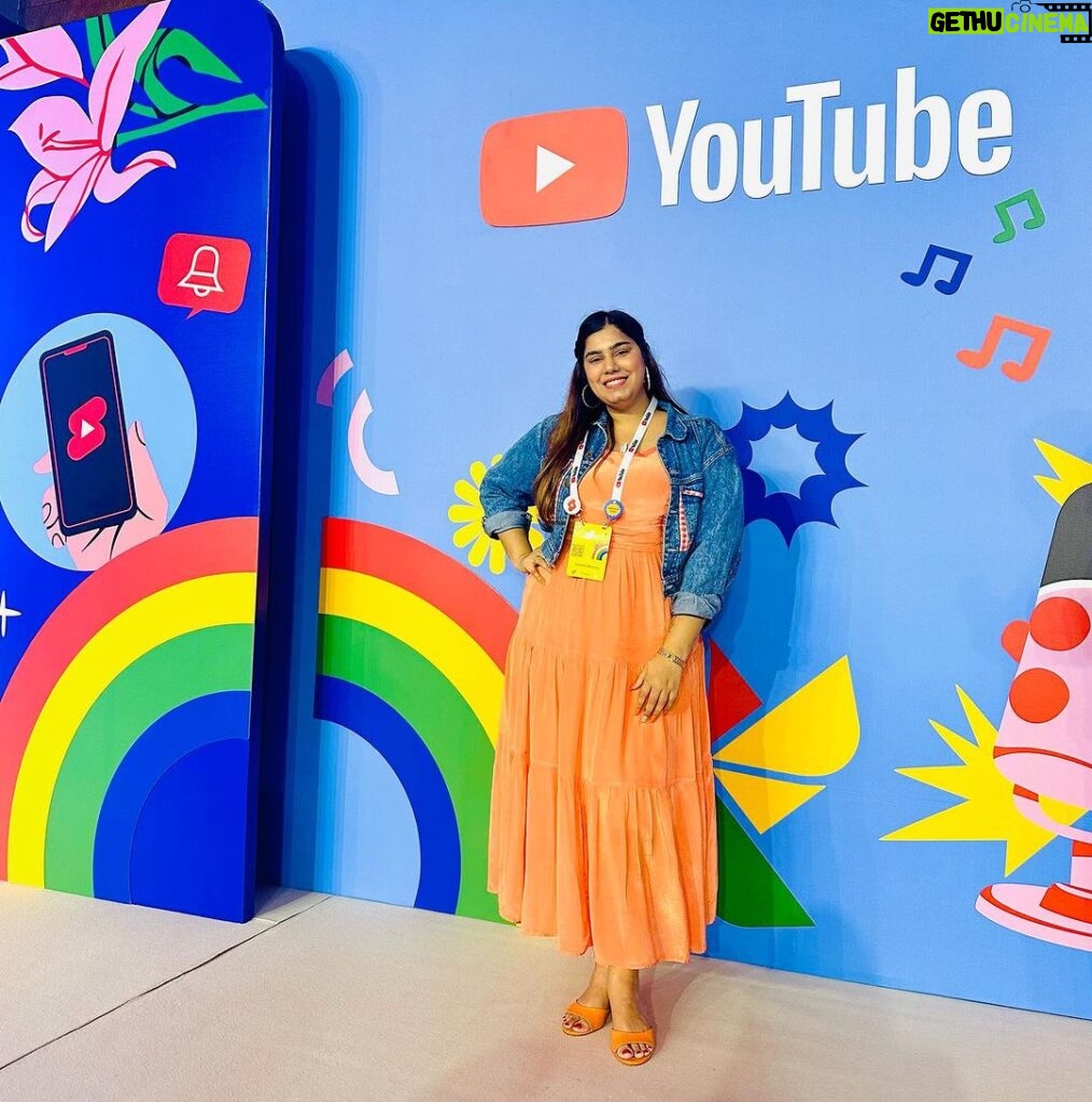 Kanisha Malhotra Instagram - What a fun day it was at #YouTubeCreatorCamp My first of many more. So glad to be part of this beautiful community called YouTube. Attended so many insightful sessions, met fellow creators & ate lot of good food 😛 What a fruitful & amazing day it was. I truly love my job specially on days like these ❤️⭐️ Thanks for having me @youtubecreatorsindia @youtubeindia Wearing @getpeachy.in Styled by @cosmo_bydivya P.S.- Full Vlog coming out very very soon on my YT channel. Do subscribe to it. Link is in my bio ❤️ #youtube #youtuber #youtubevideos #google #youtubeforcreators #YTFF #kanishamalhotra
