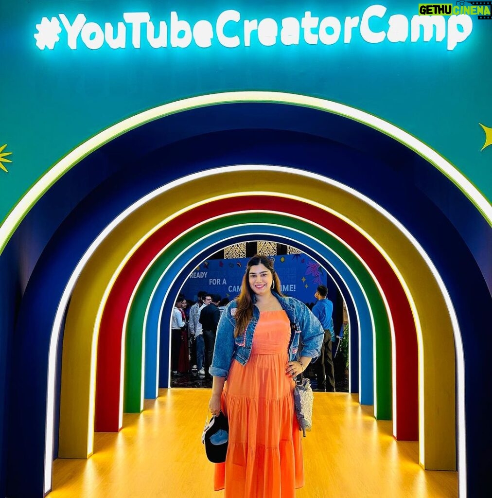 Kanisha Malhotra Instagram - What a fun day it was at #YouTubeCreatorCamp My first of many more. So glad to be part of this beautiful community called YouTube. Attended so many insightful sessions, met fellow creators & ate lot of good food 😛 What a fruitful & amazing day it was. I truly love my job specially on days like these ❤️⭐️ Thanks for having me @youtubecreatorsindia @youtubeindia Wearing @getpeachy.in Styled by @cosmo_bydivya P.S.- Full Vlog coming out very very soon on my YT channel. Do subscribe to it. Link is in my bio ❤️ #youtube #youtuber #youtubevideos #google #youtubeforcreators #YTFF #kanishamalhotra