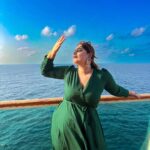 Kanisha Malhotra Instagram - Falling in love with nature, every time I get close to it is just part of my #spiritualawakening 😇❤️💫🤩 #nature #naturelovers #sea #seacation #closertothesun #naturegram #aesthetic #kanishamalhotra #travelwithkani #natureaddict