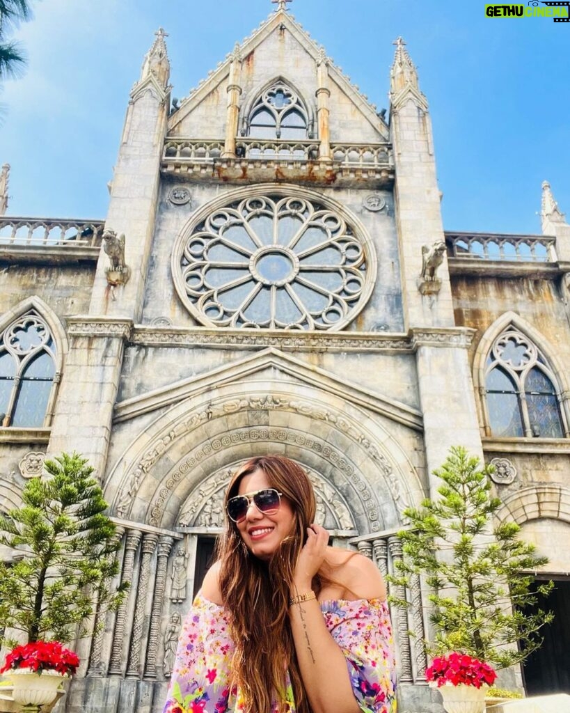 Kanisha Malhotra Instagram - Dreaming about France & Croissant 🥐 🫶🪄❤️ #france #frenchcity #travelwithkani #travelblogger #travelgram #traveling #kanishamalhotra #photooftheday