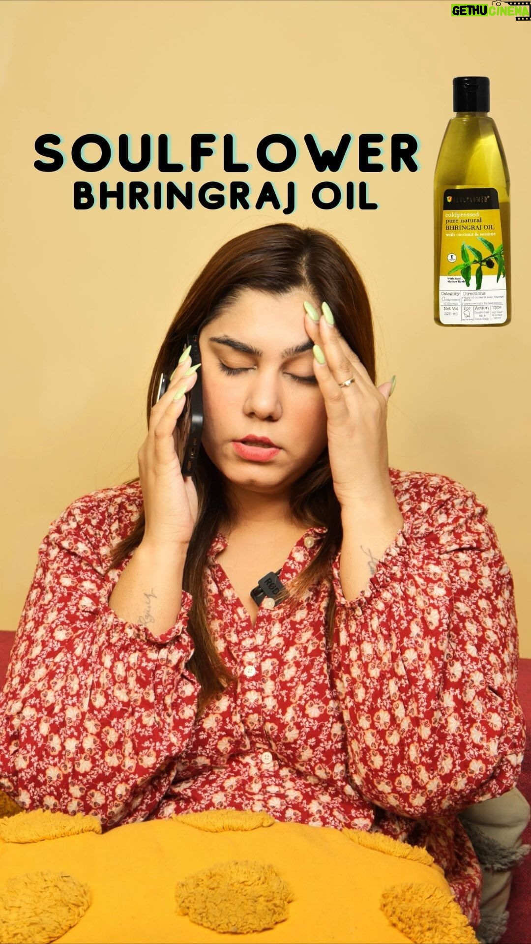 Kanisha Malhotra Instagram - I love natural ingredients, yeh cheez shayad mujhe apni mummy se aayi hai.. This mother’s day, gift your mom/yourself the calmness and soothing effect of soulflower bhringraj oil. It has natural ingredients which is directly source from their farm, isn’t it great? @soulflowerindia #mothersday #skincarewithkani #kanishamalhotra #soulflower #bhringraj #oil #summer#mothersdaygift #mothersdaygifting