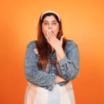 Kanisha Malhotra Instagram – Adaayen badi funky
Kare hai nautanki
Ye chori badi ‘Drama Queen’ hai

P.S.- Different expressions of acting 🎭 

Trivia: Did you know I used to act in TV shows & Web shows? I also have a tattoo of acting masks. Acting will always remain my 1st love 💕💫💥

📸 @whoisclicking 

#acting #differentexpressions #expressionism #actorslife #actorinspiration #actor #faces #actingmasks #expression #navras #actress #bollywood #kanishamalhotra #tvactress Mumbai, Maharashtra