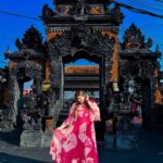 Kanisha Malhotra Instagram - This year I am celebrating my birthday in Bali. I make sure to take a trip on my birthday every year. With all the moving back to Mumbai, I wasn’t sure if I would be able to do an international trip this year. But I guess universe always has bigger plans for you. Also, this picture was taken at Tanah Lot Temple. Being the spiritual person I am, this place felt surreal, also it is one of the most cheapest place(entry) & it is one of the hidden gems in Bali. You will find tourists here, but not like flocks that comes to more popular places. Full video on this location coming out soon ❤️📍 Wearing @labelsaras Outfit PR @mediatribein #bali #balidiaries #baliindonesia #balilife #tanahlot #explore #travelwithkani #kanishamalhotra