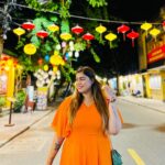 Kanisha Malhotra Instagram – Take me back to the city of lights ❤️✨⭐️🌟💫🤩🧡

P.S.- These are Self clicked portraits 🤩🧡

#selfclicked #portraits #cityoflights #vietnam #vietnamtravel #travelwithkani #kanishamalhotra #explore #travelgram #hoian #hoianancienttown Hoi An Ancient Town