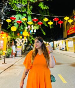 Kanisha Malhotra Instagram - Take me back to the city of lights ❤️✨⭐️🌟💫🤩🧡 P.S.- These are Self clicked portraits 🤩🧡 #selfclicked #portraits #cityoflights #vietnam #vietnamtravel #travelwithkani #kanishamalhotra #explore #travelgram #hoian #hoianancienttown Hoi An Ancient Town