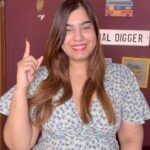 Kanisha Malhotra Instagram - If you always thought Blogger, Influencer & Content Creators are same, then no you are mistaken. Here is the difference: * A blogger is someone who writes regularly for an online journal or website. YES! Someone who writes about an experience or review a product but in written form. Blogger are not the ones who create video content on social media. Word ‘Blogger’ in itself is taken from ‘Blog’meaning a website where a person writes regularly about topics that interest them. * An Influencer is someone who inspires people into a way of live. One who exerts influence or guide others of their action. Someone people really look upto. That is why many influencers endorse brands & products as they have followers who might get influenced by what an influencer is recommending. Being an influencer is a responsibility as many people look upto them. * A content creator is someone who produces original content to entertain or give information to the audience mostly in the digital world. Influencers may not be content creators but many content creators might be influencers as their content widely influence a number of people. Hope this gives a clarity about what is what. Please let me know in the comment sections if I forgot something 😅😁 #contentcreator #content #influencer #blogger #socialmedia #socialmediamarketing #trend #trendingsongs #trending #kanishamalhotra
