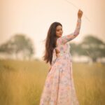 Kanmani Manoharan Instagram - #kanmanimanoharan✨ Customised outfit @gograb.in Styling @keziah_costume_stylist Beautiful shots @dhanush__photography #kanmanimanoharan✨ #shoot #photoshoot #modelshoot #sunset #vibe #positivevibes #beautifulshots #outfit #fashion