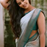 Kanmani Manoharan Instagram - #kanmanimanoharan✨ Shot By : gk-.photography.- Stylist: @keziah-costume-stylist Saree: @vinus-vogue Blouse: @beufashions Mua: @littleheartbyabu Hair do: @sathya-makeupartistry #kanmanimanoharan✨ #insta #instareels #post #instadaily #reels #song #saree