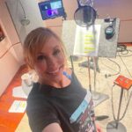 Kari Byron Instagram - Voice over day. I know it seems like it is just an easy job talking into a microphone. It is all of me. I am high energy for hours. I stretch and dance and gesticulate to make pictures feel exciting. Just like the right music makes the mood, words and cadence make the scene. I love my job. I learn from every experience. Everyday is a new opportunity for learning. That is what I tell myself when my voice is dead and I want to murder the microphone for existing😂. #crashtestgirl