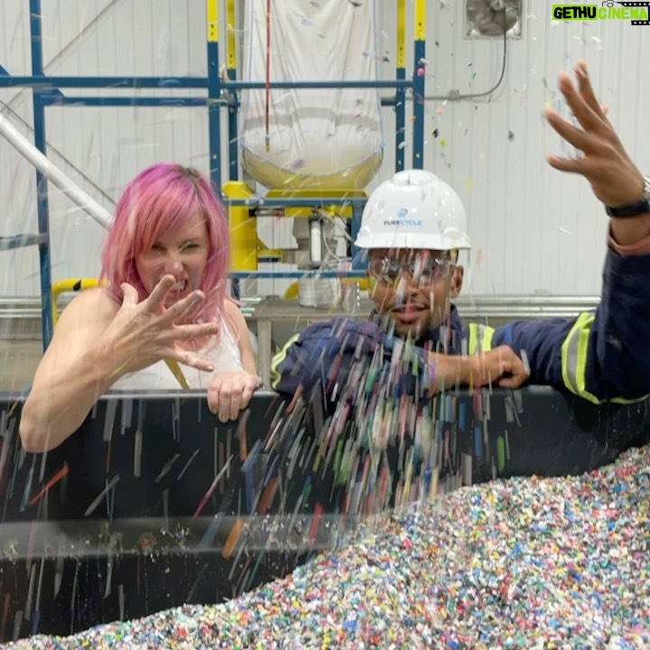 Kari Byron - 3K Likes - Happy Birthday @mr.fascinate
You are amazing, kind, intelligent, and inspiring. So happy you became part of our @explr_media family.