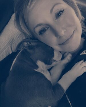 Kari Byron Instagram - I am not ignoring you. I just have a new puppy. 

#staffordsgirebullterrier #ziggystardust
