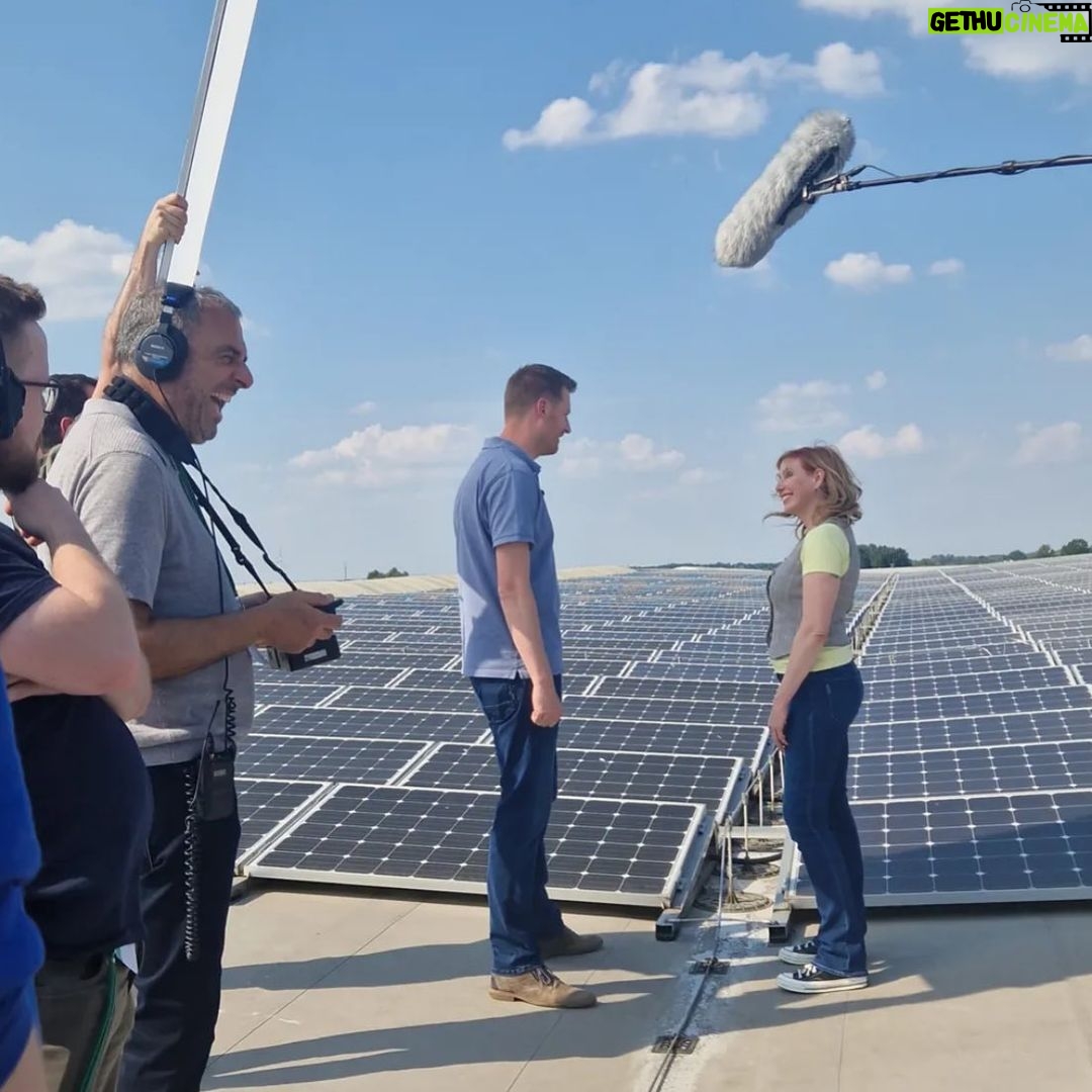 Kari Byron - 2.7K Likes - Filming in Zaltbommel with the sweetest crew. I feel so lucky that I get work as a curiosity communicator.