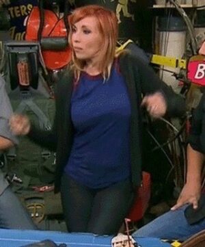 Kari Byron Instagram - Who are your favorite hometown Science and STEM communicators? Who do you follow? Who inspires you? Every time I hear the fabulous @thespacegal call out West Virginia I feel the love! Did you know @mr.fascinate  is from Chicago? Wondering if we can make a list from all 50 states. 

@explr_media @jennybuccos

This was supposed to be a dancing gif but the freeze frame is too funny.