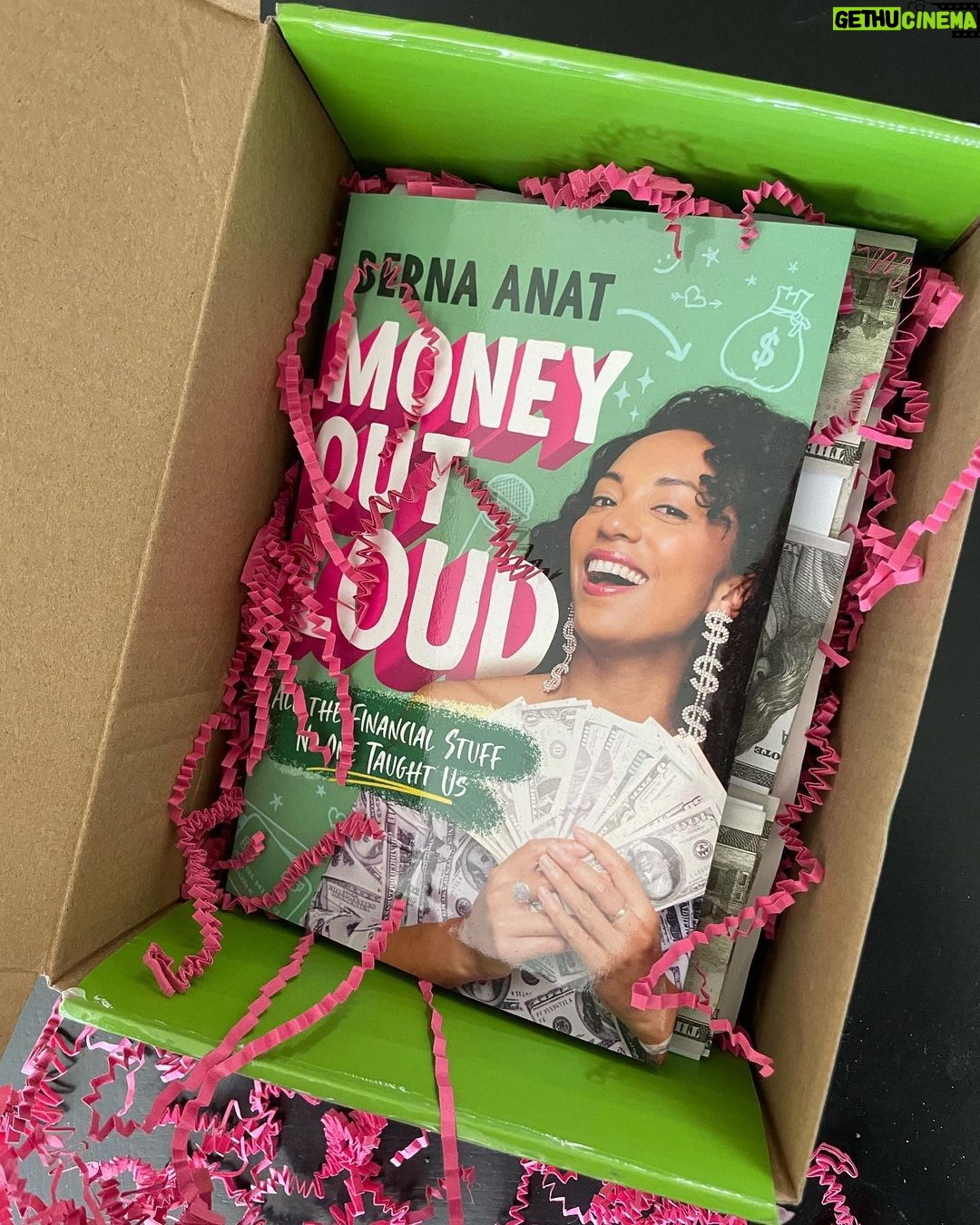 Kari Byron Instagram - Just chillin in my reading chair with my money crown reading my girl Berna’s book. I am so excited that @heyberna wrote it all down. Lucky enough to get an early copy in a package full of goodies. I wish they taught financial literacy in schools. Berna should have her own show! She makes money talk fun and sometimes dances. Go follow her feed! #financialliteracy #money @harperonebooks #moneyoutloud